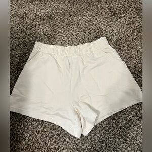 Womens universal thread shorts